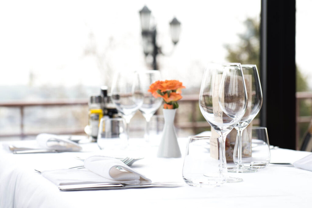 How Dining Programs Strengthen Senior Communities